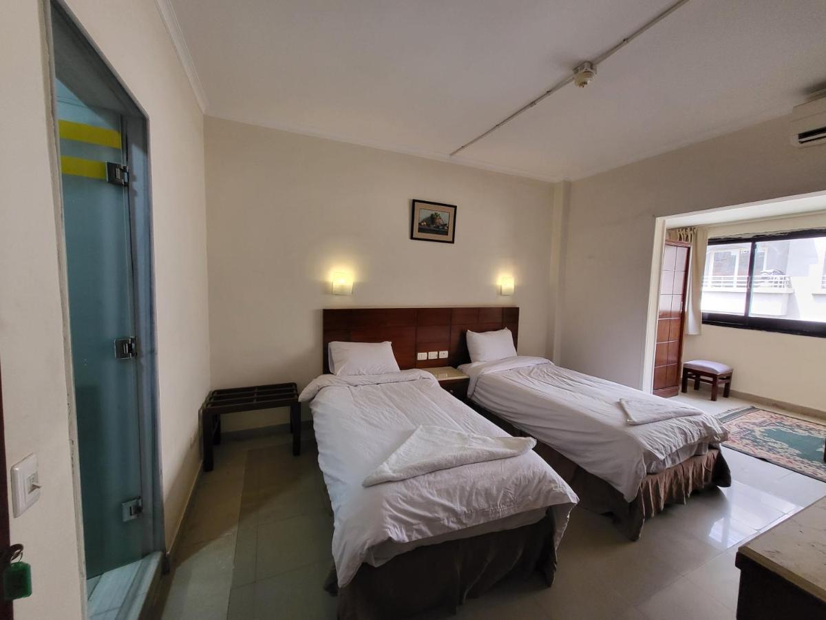 Regency Hotel Giza Esterno foto