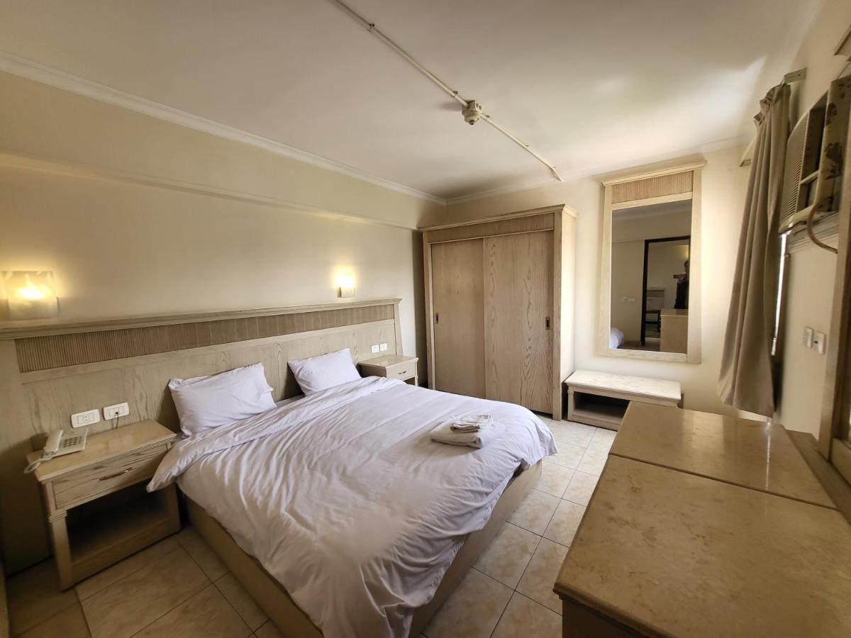 Regency Hotel Giza Esterno foto