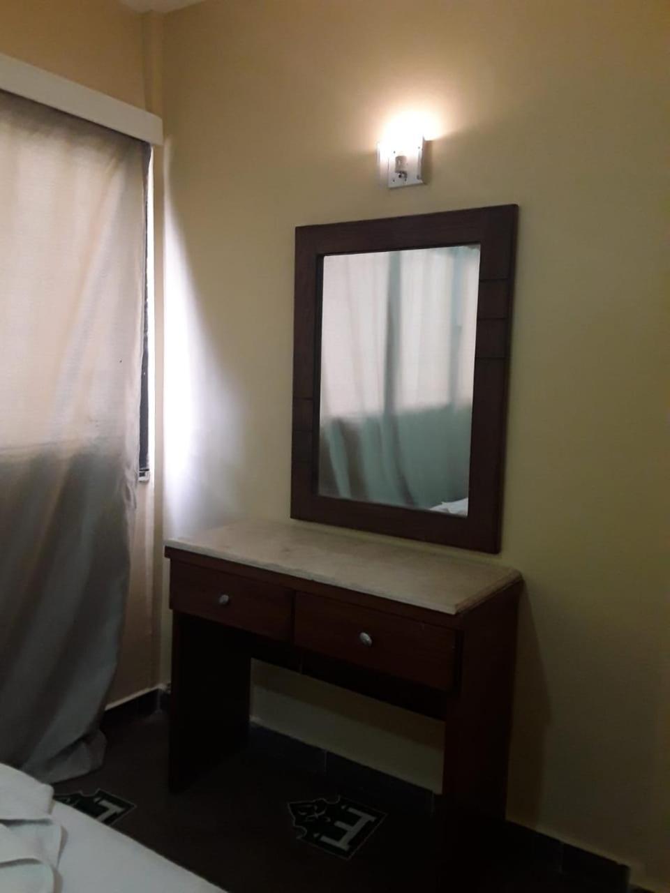 Regency Hotel Giza Esterno foto
