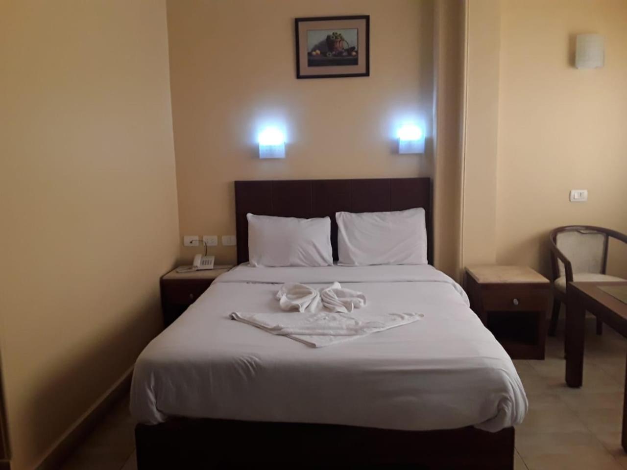 Regency Hotel Giza Esterno foto