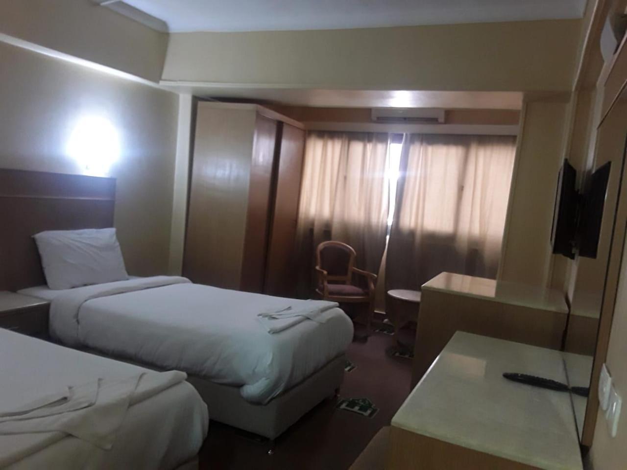 Regency Hotel Giza Esterno foto