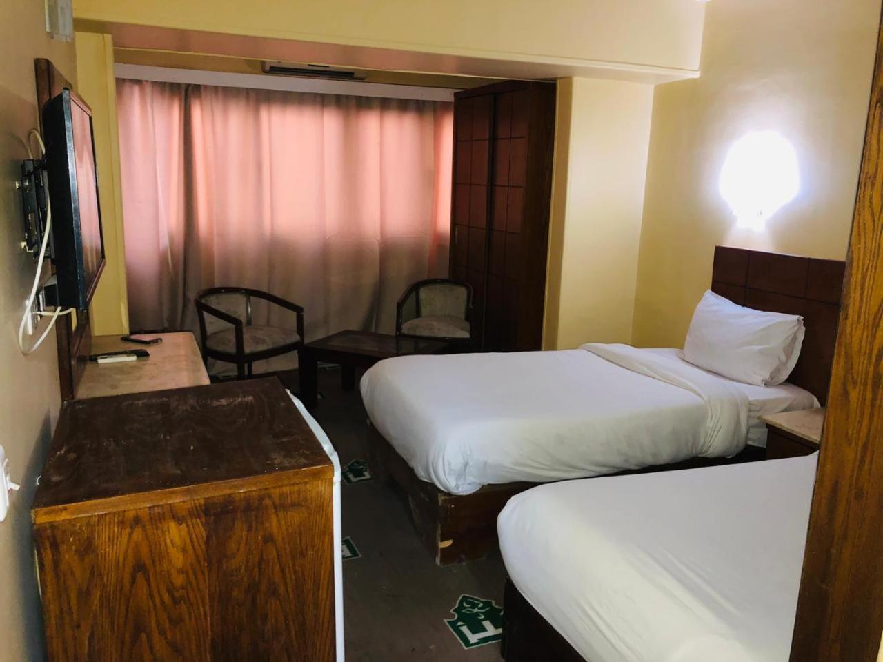 Regency Hotel Giza Esterno foto