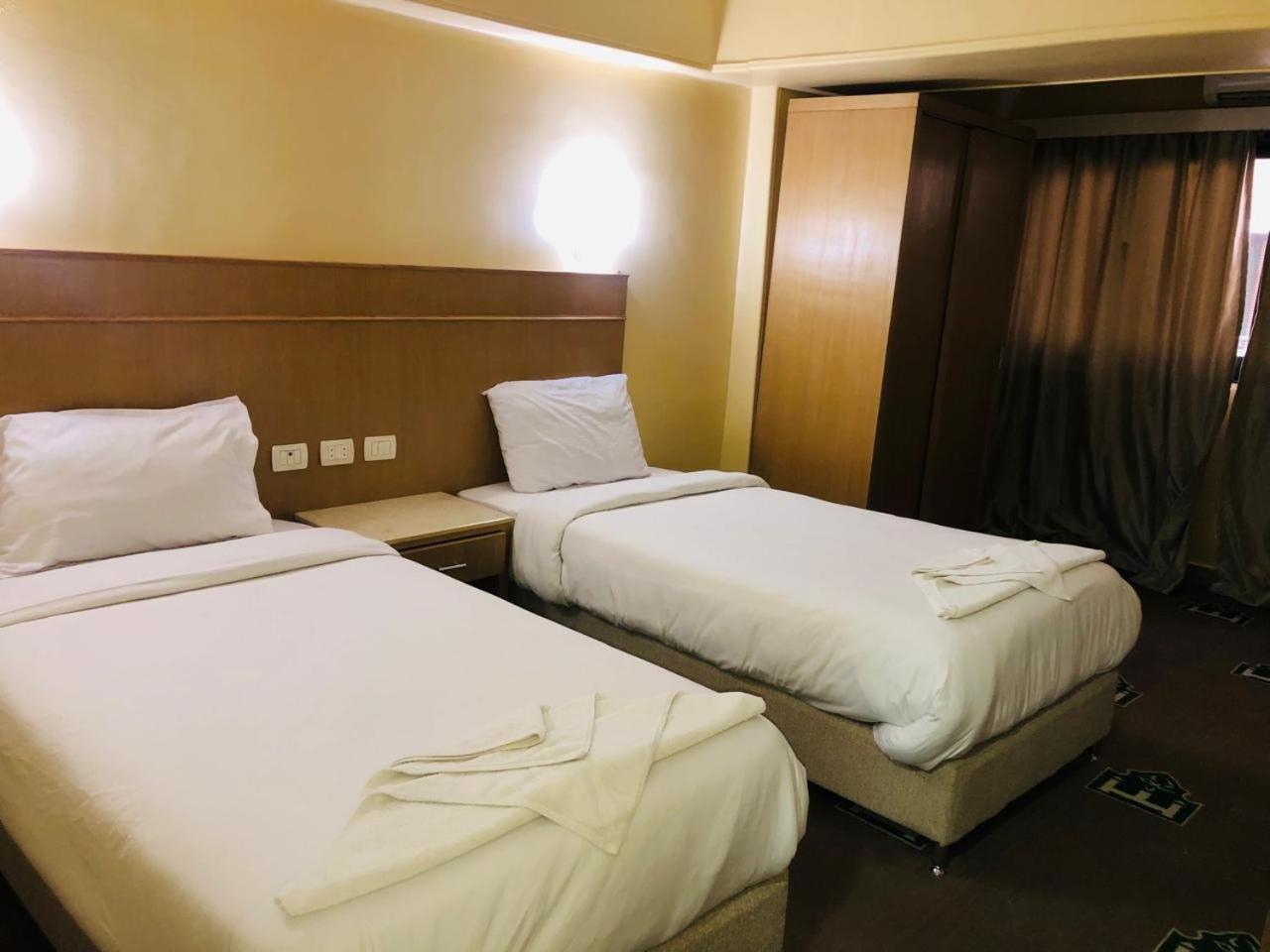 Regency Hotel Giza Esterno foto